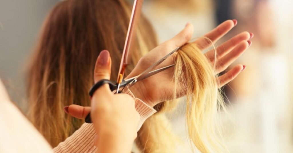 Cortar cabelo na Lua Crescente acelera crescimento?