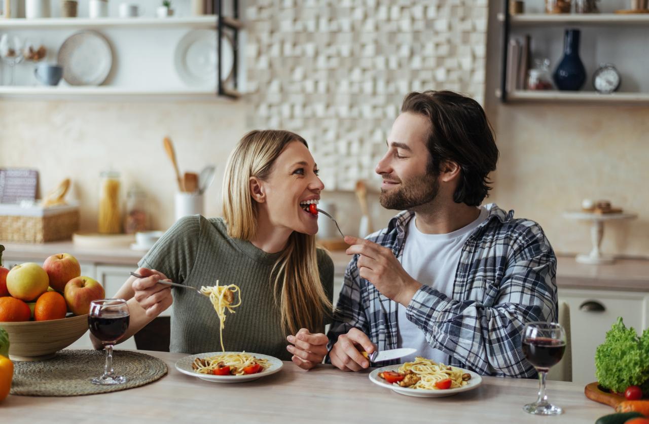 Signos de Ar apaixonados: como Gêmeos, Libra e Aquário demonstram amor