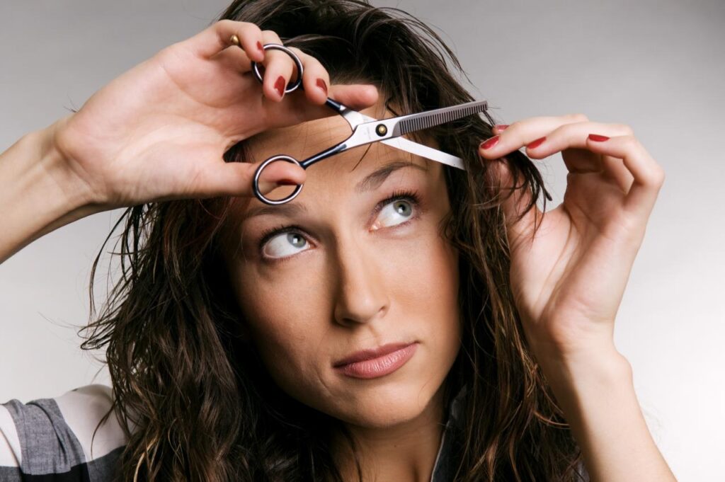 Cortar cabelo na lua: veja a fase ideal para seu visual