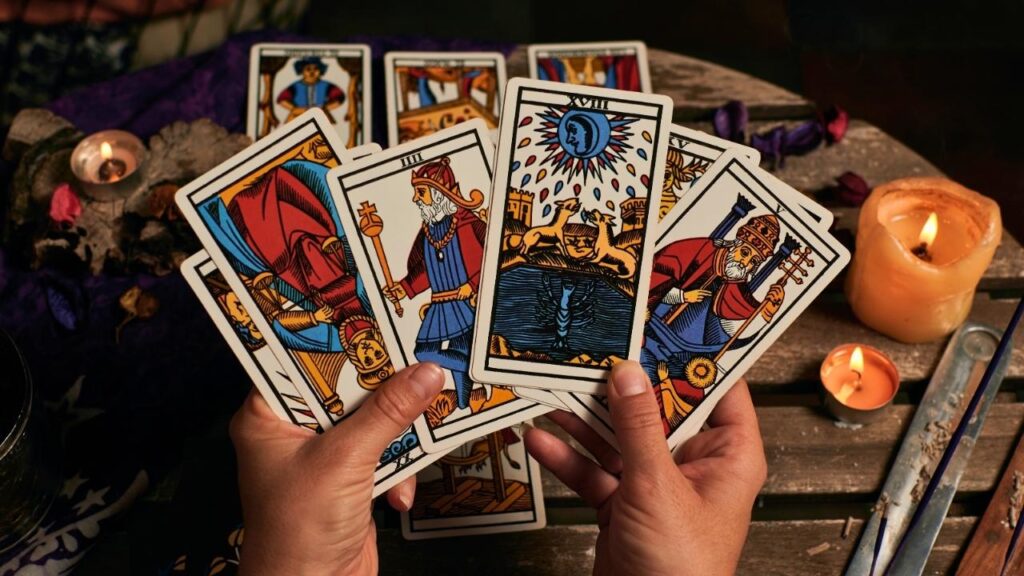Segredo dos naipes do Tarot revela sua essência