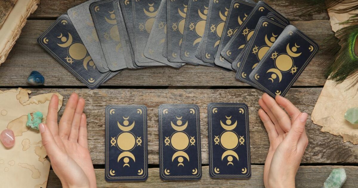 O que o 6 de Espadas revela sobre suas mudanças de vida